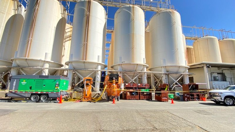 Tomato paste storage tanks